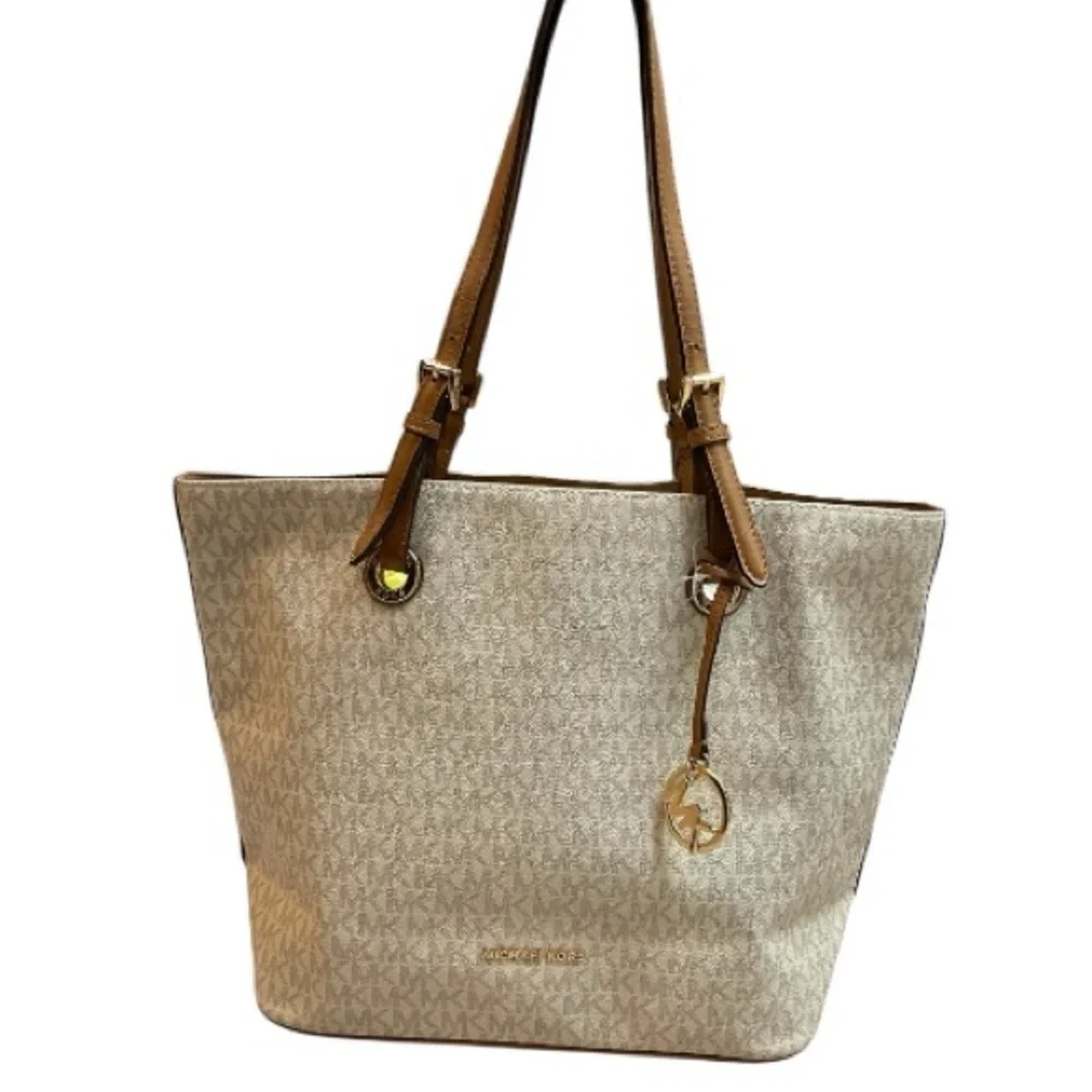 Michael Kors Large Jet Set Vanilla Tote
